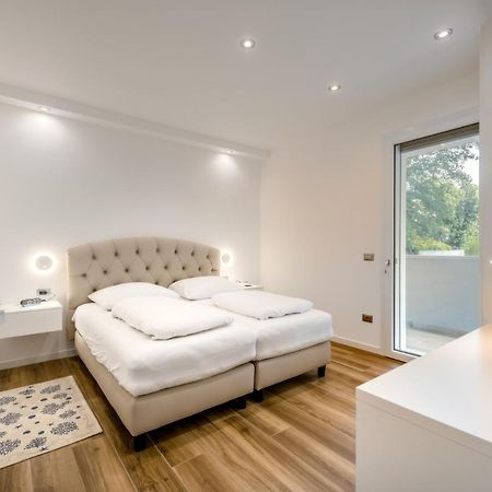 Ferrari Apartments Ponente Caorle Eksteriør bilde